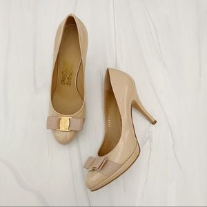 Salvatore Ferragamo 7B Vara Bow Platform Pump Heel | Blush Nude Patent Leather
